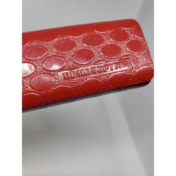 Design Optics Magnetic Clip Red Small Glasses Case - Picture 6 of 11
